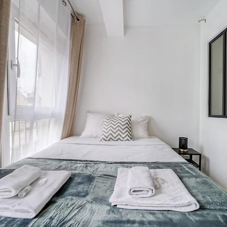 Beautiful Apartement With 2 Bedrooms In Paris Centre Exteriör bild